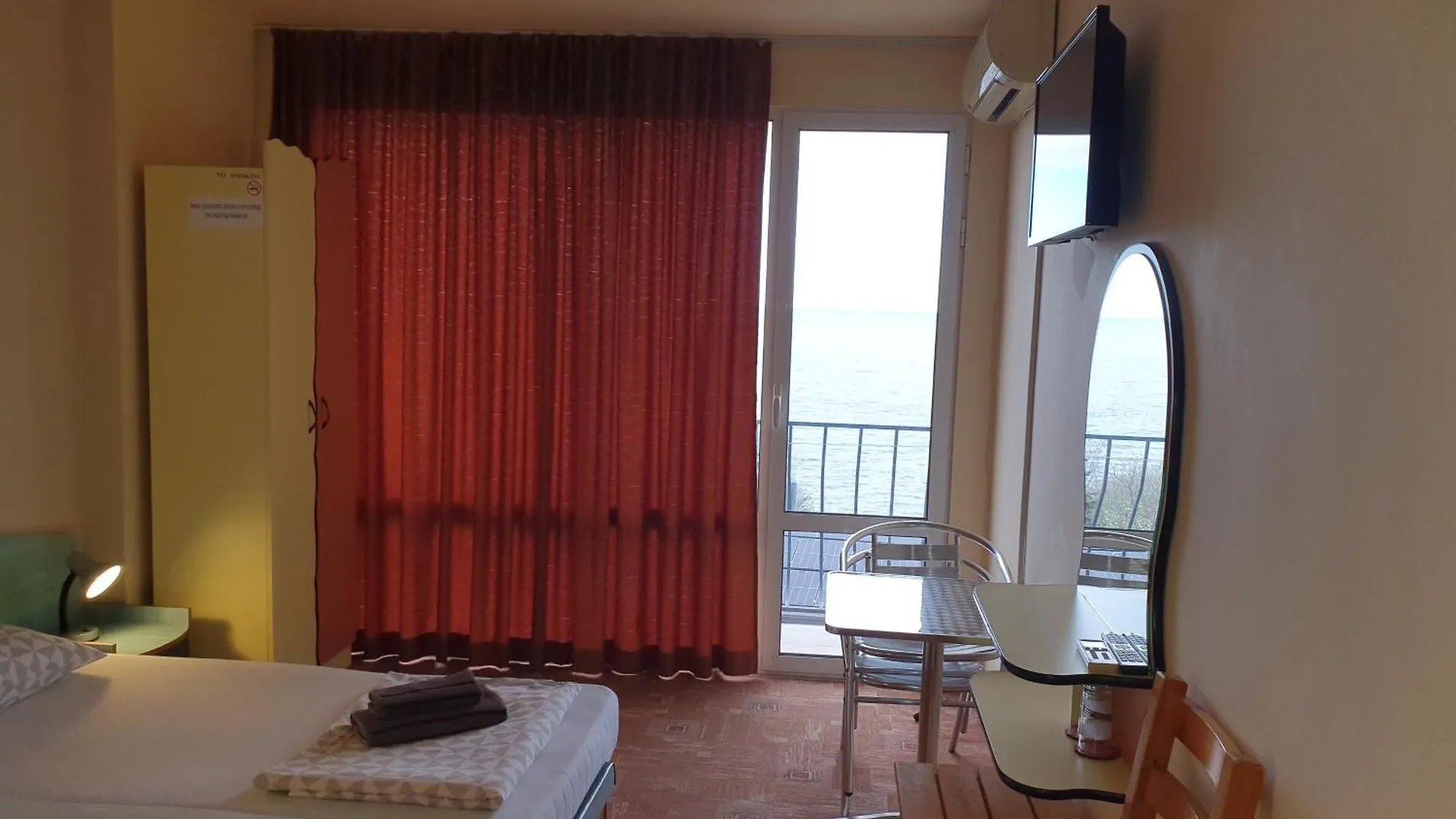 Family Hotel Pier Golden Sands